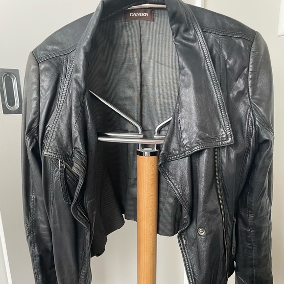 COPY - ***Fundraiser*** Black + brown Danier jacket bundle - donation receipt - Picture 4 of 9